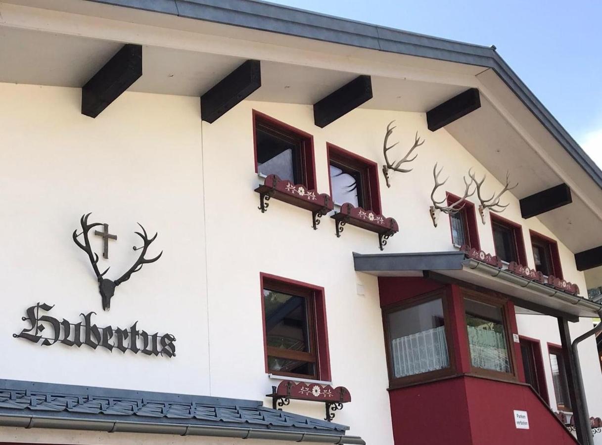 Hubertus Gartenlodge Mittelberg Exterior photo